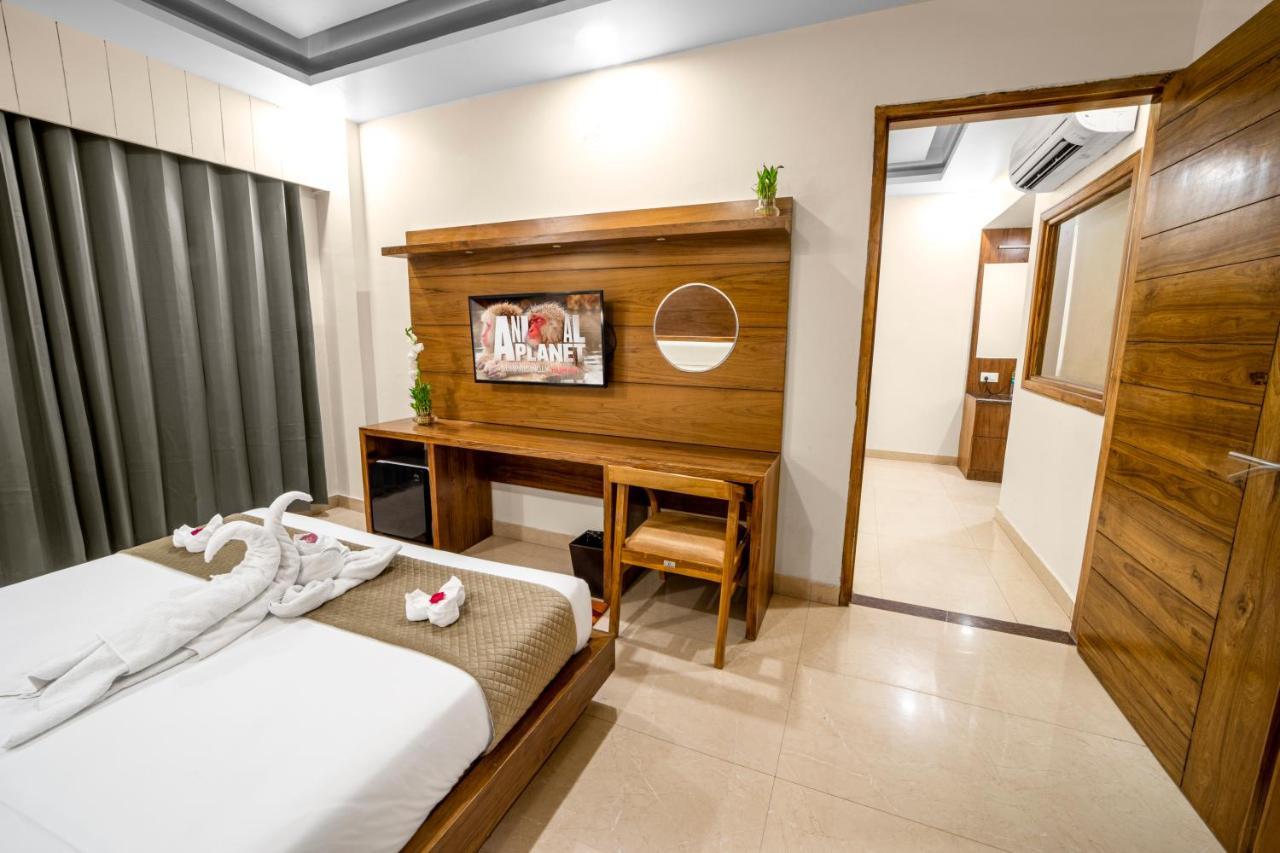 Hotel Divine Lakshmi Ganga リシケーシュ エクステリア 写真