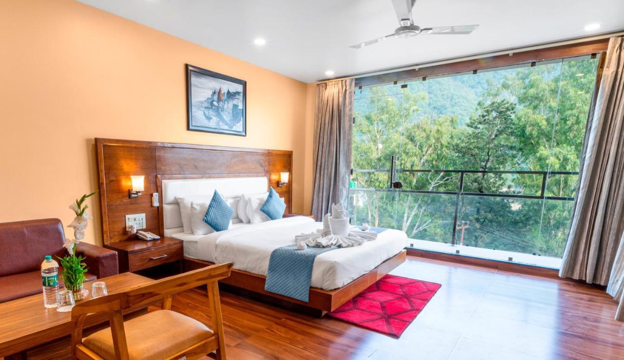 Hotel Divine Lakshmi Ganga リシケーシュ エクステリア 写真