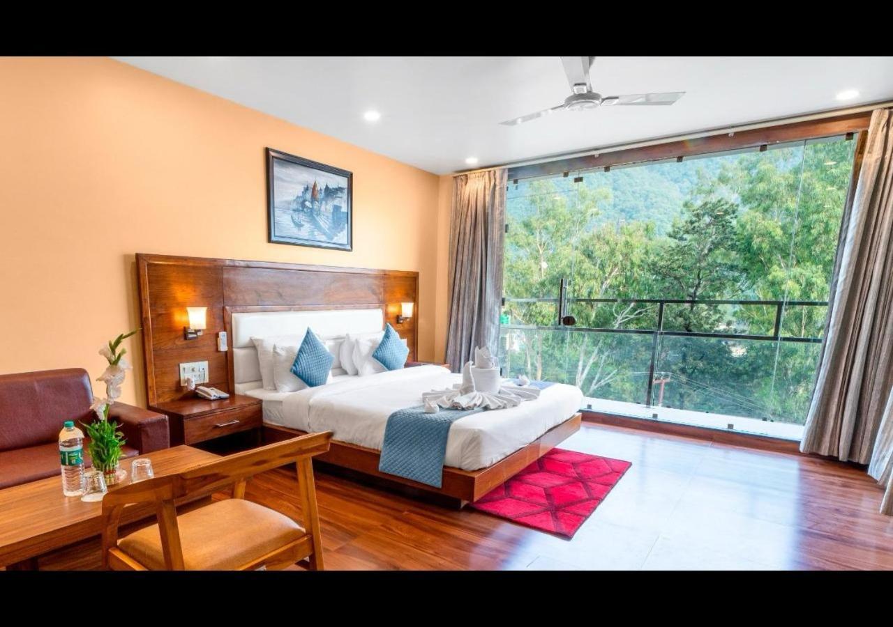 Hotel Divine Lakshmi Ganga リシケーシュ エクステリア 写真